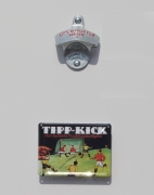 Wand-Flaschenöffner / Flaschen-Öffner mit Fangmagnet / Magnet-Falle + Blechschild "Tipp-Kick"