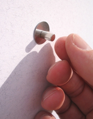 FLUX-Mini-Pinnwand, Edelstahl, selbstklebend (in 1,5 cm) - 15 Stück