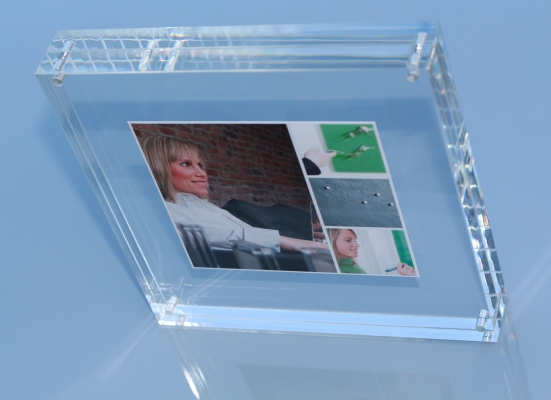 FLUX-Frame, Acrylglas-Wenderahmen (18 x 18 x 3 cm)