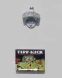 Wand-Flaschenöffner / Flaschen-Öffner mit Fangmagnet / Magnet-Falle + Blechschild "Tipp-Kick"